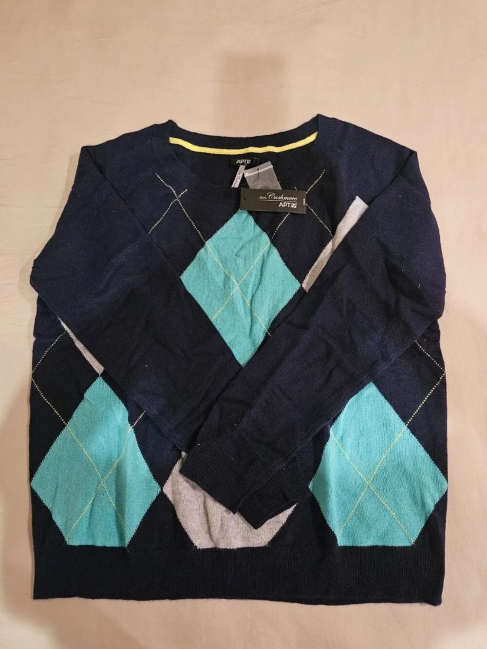 APT. 9 100% Cashmere Argyle pullover ~round Neck ~ size XL ~NWT